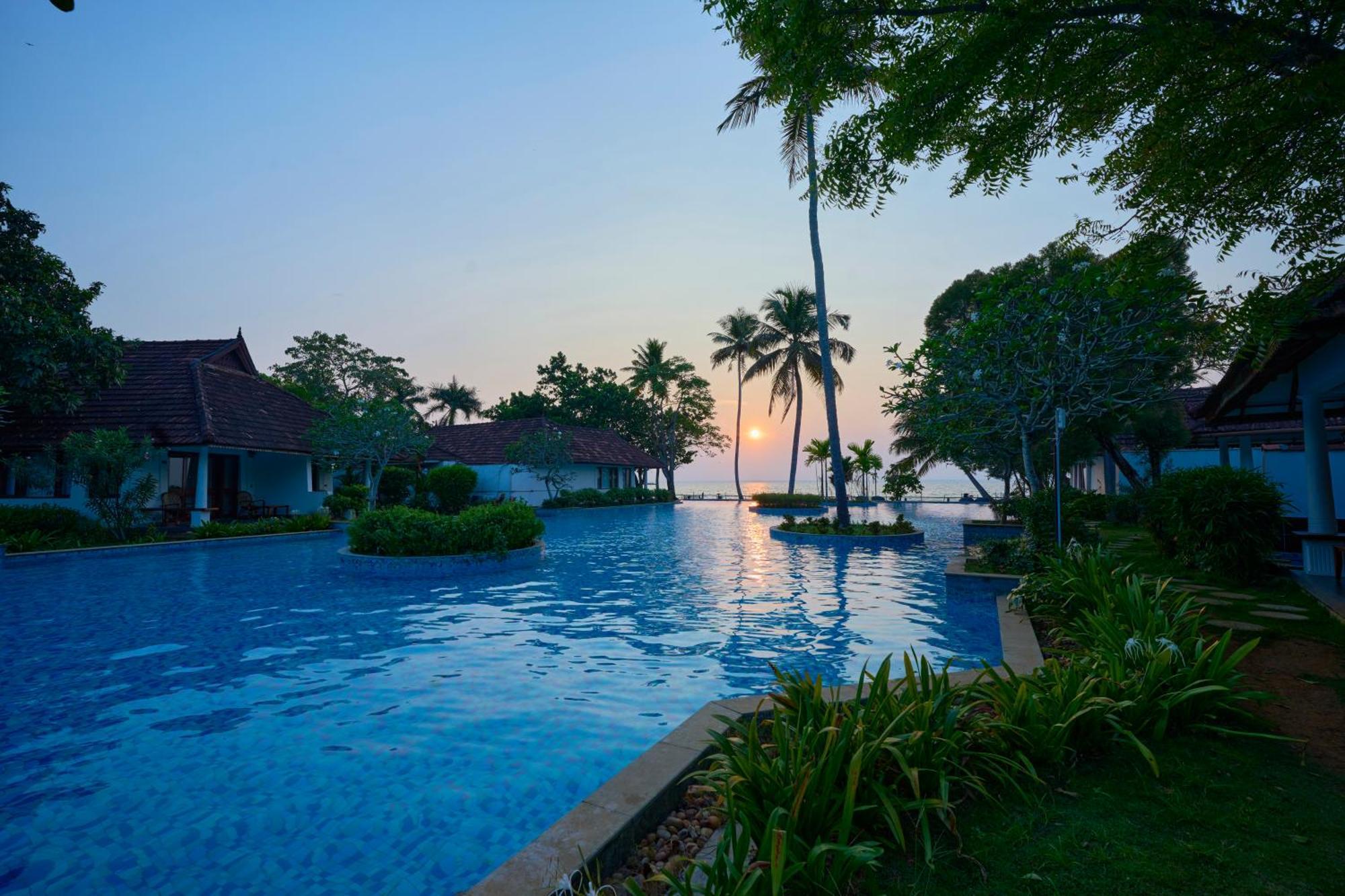 Rhythm Kumarakom Exterior photo
