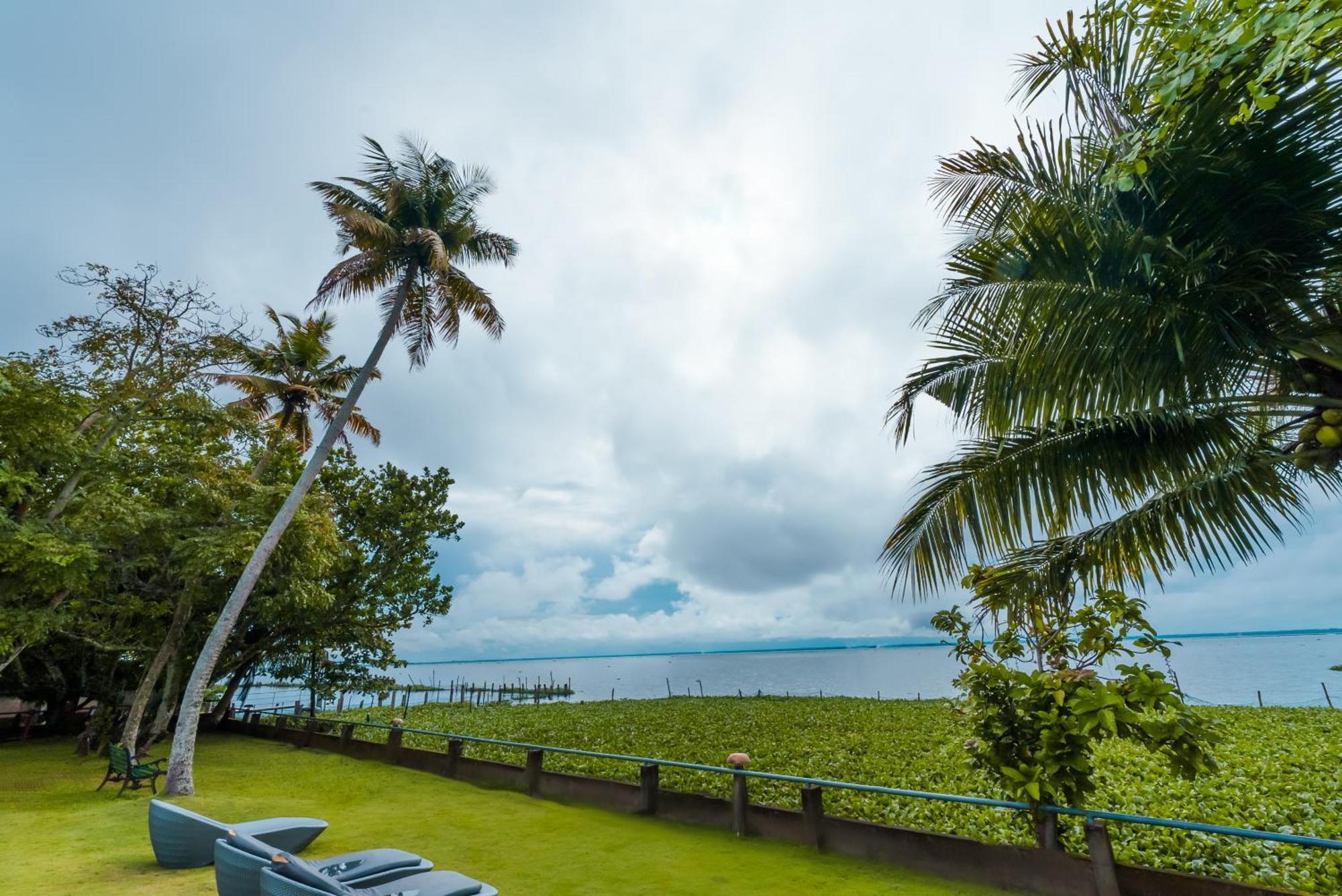 Rhythm Kumarakom Exterior photo